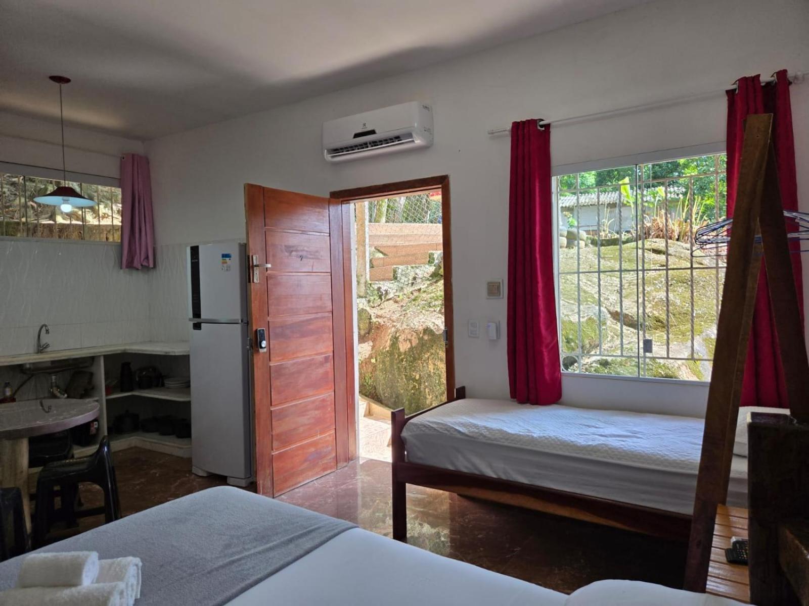 Apartamentos Casa Da Pedra Ubatuba Bagian luar foto