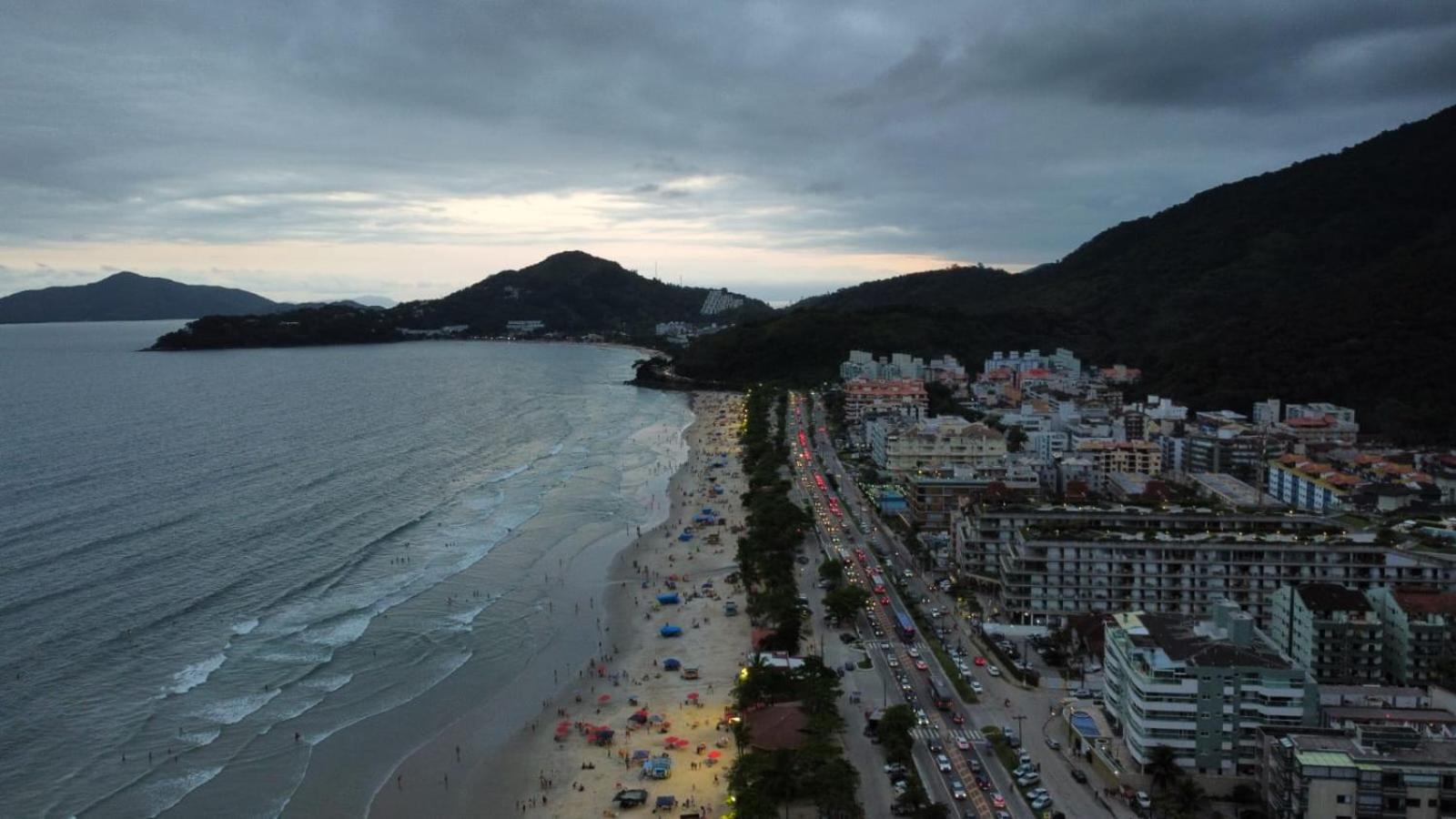 Apartamentos Casa Da Pedra Ubatuba Bagian luar foto